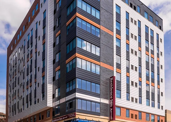 By Marriott Oakland/university Place Hotel