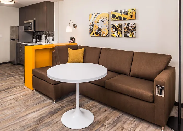 By Marriott Oakland/university Place 3*