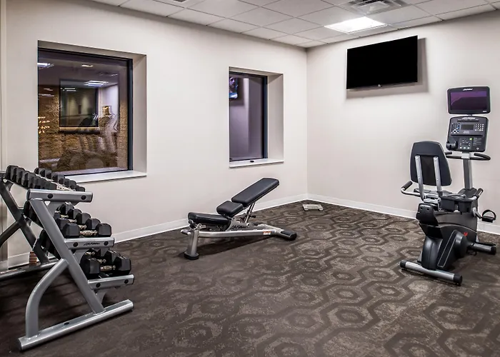 By Marriott Oakland/university Place 3* Pittsburgh
