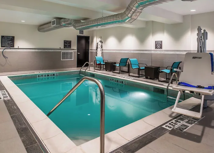 By Marriott Oakland/university Place Hotel Pittsburgh