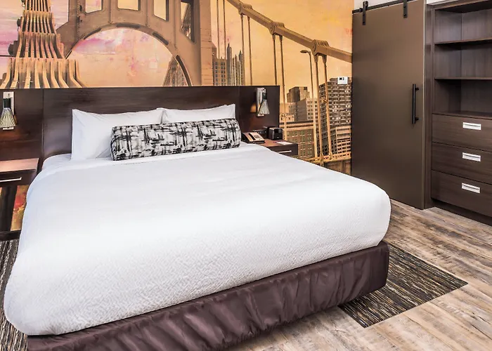 By Marriott Oakland/university Place 3*